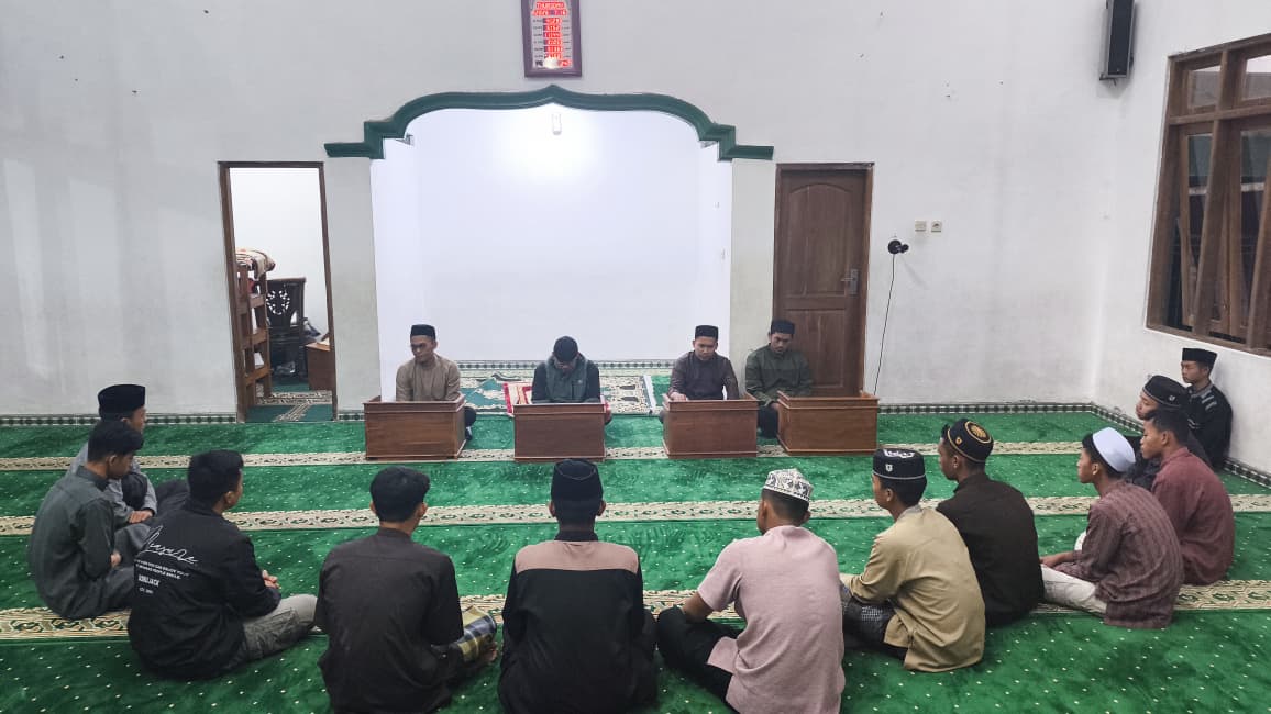 Pesantren: Model Pendidikan Ori Nusantara yang Sering Disuuzhoni