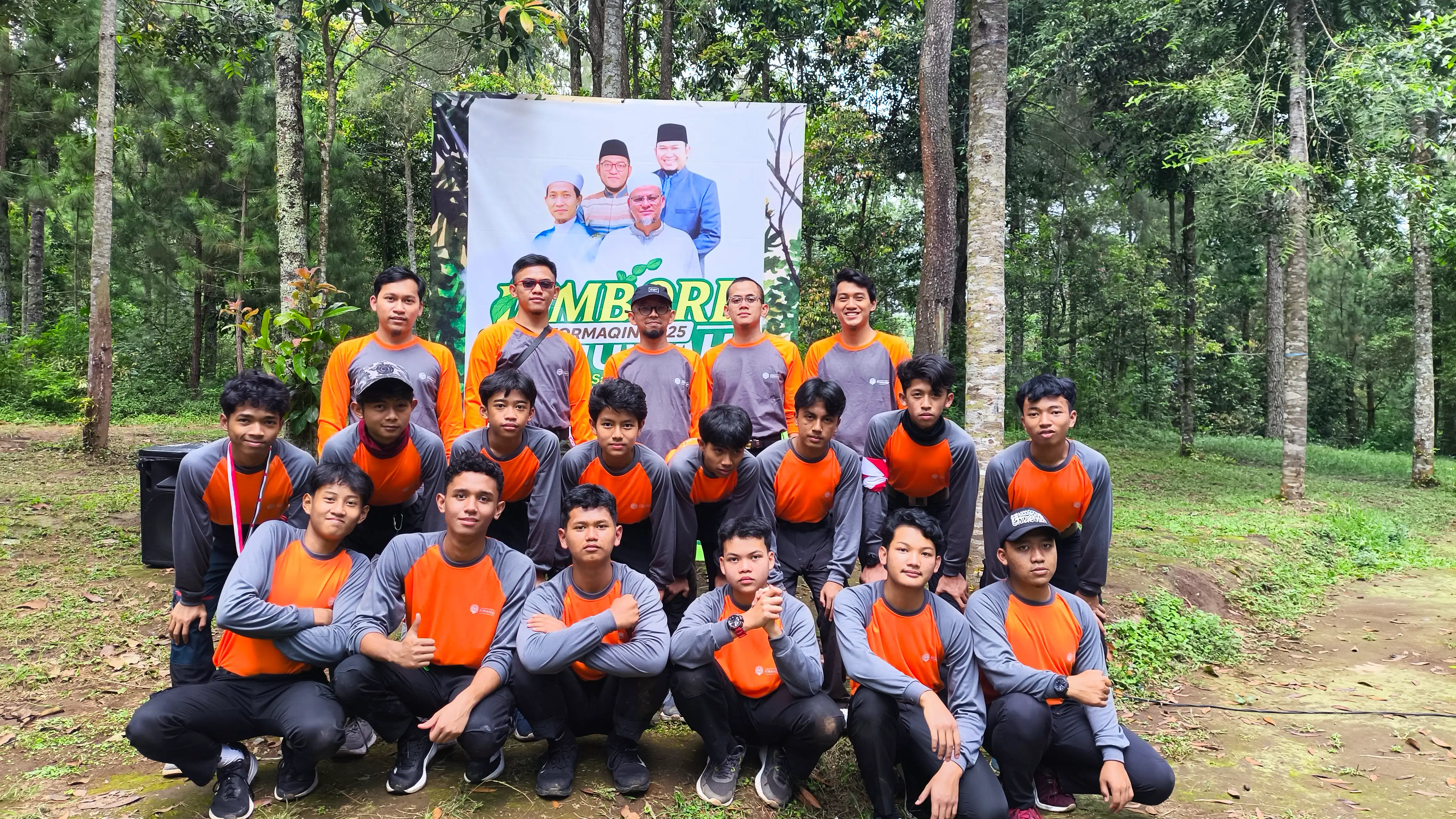 Pesantren Bukan Ikut Zaman, Tapi Mendidik Zaman